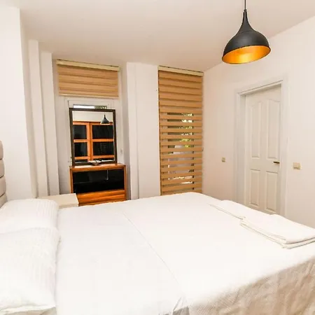 The Ultimate In An Ideal Location, Bodrum 1001 *